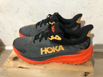 Used Hoka Challenger ATR 7 bike