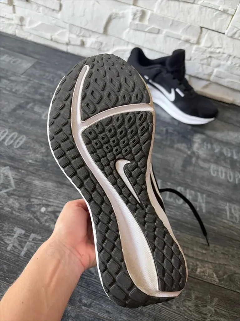 Used Nike Downshifter 13 bike — image 2 of 5