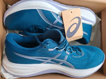 Used Asics Gel-Cumulus 28 bike