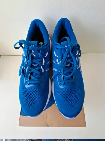 Used Asics Gel-Cumulus 28 bike — image 3 of 7