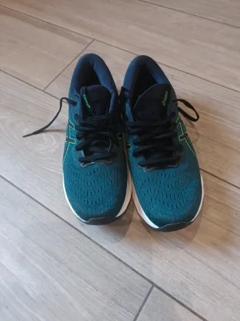 Used Asics Gel Nimbus bike — image 2 of 5