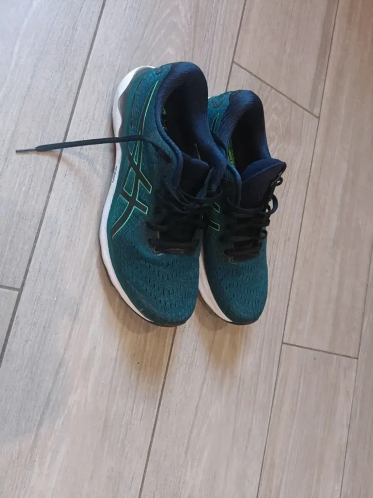 Used Asics Gel Nimbus bike — image 1 of 5
