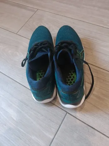 Used Asics Gel Nimbus bike — image 3 of 5
