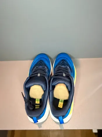Used Hoka Skyflow bike — image 6 of 7