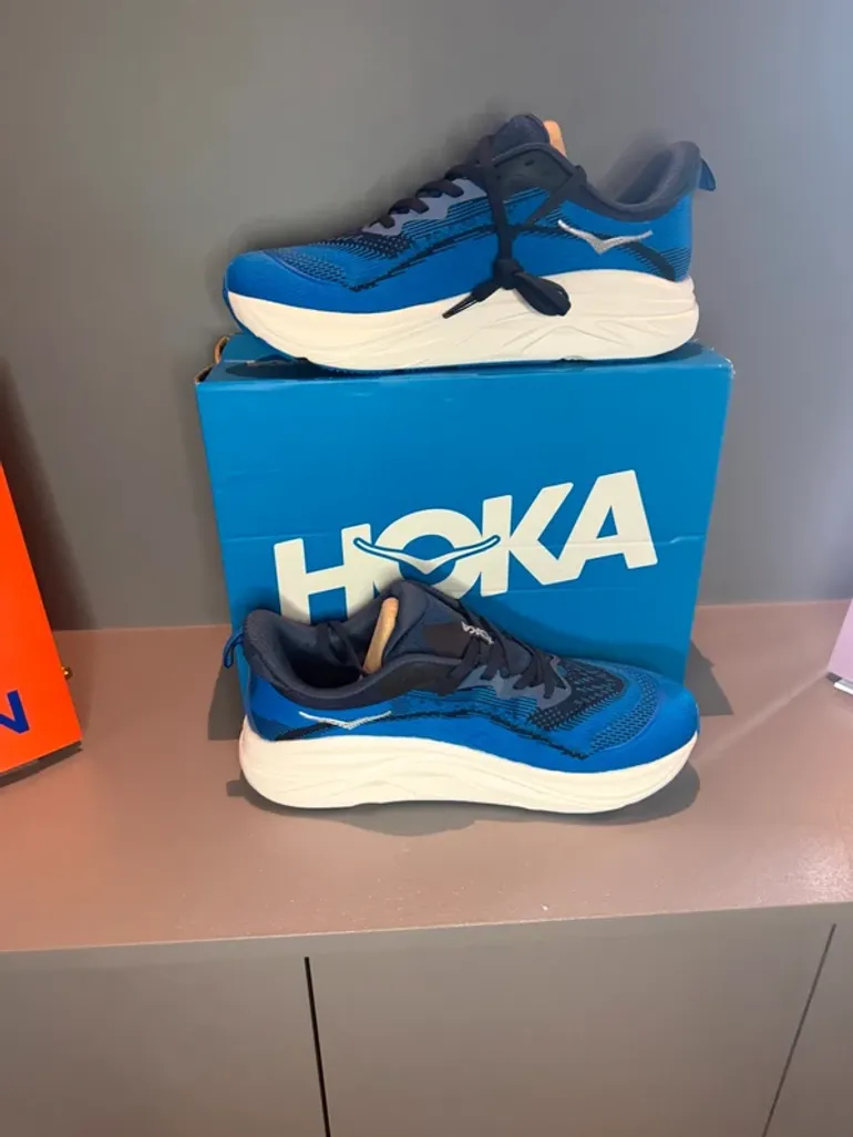 Used Hoka Skyflow bike — image 2 of 7
