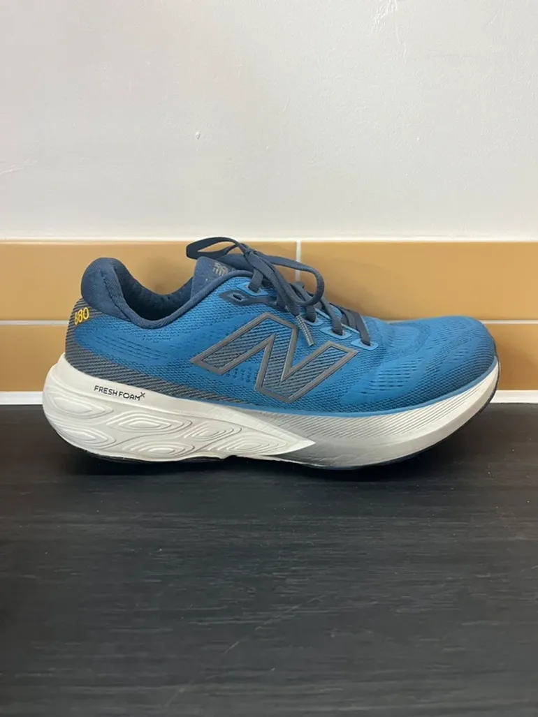 Used New Balance Fresh Foam x 880v15 bike — image 6 of 13
