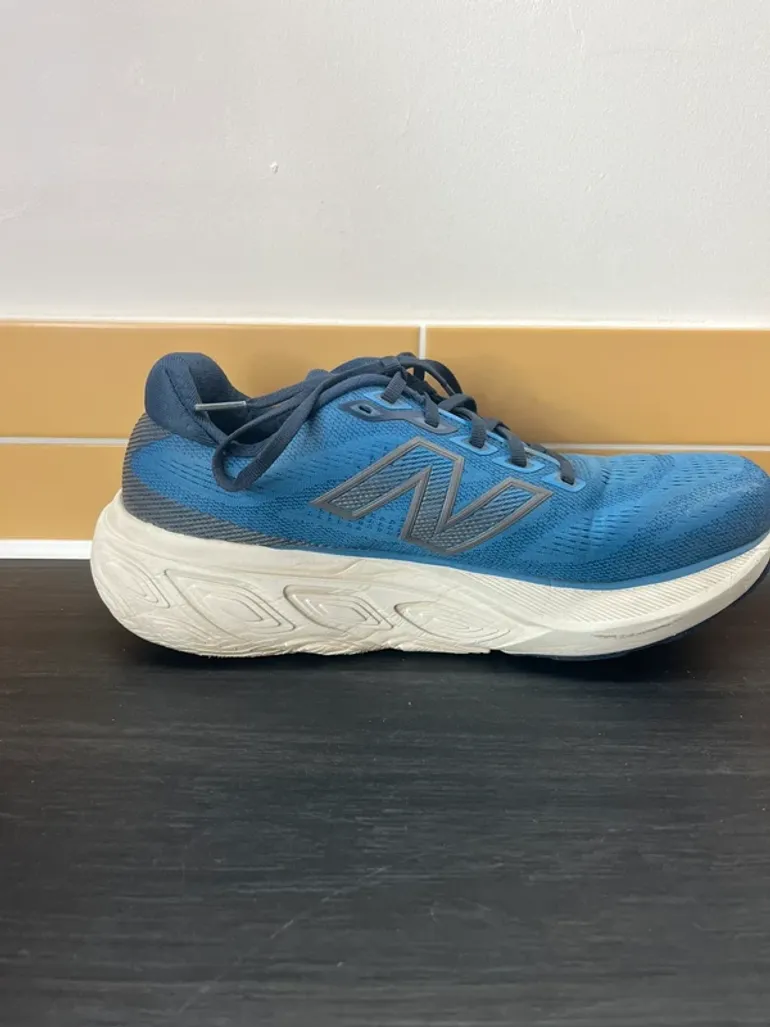 Used New Balance Fresh Foam x 880v15 bike — image 9 of 13