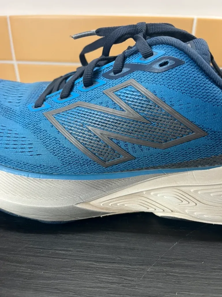 Used New Balance Fresh Foam x 880v15 bike — image 12 of 13