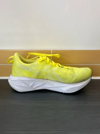 Used Asics Novablast 5 bike — image 8 of 12
