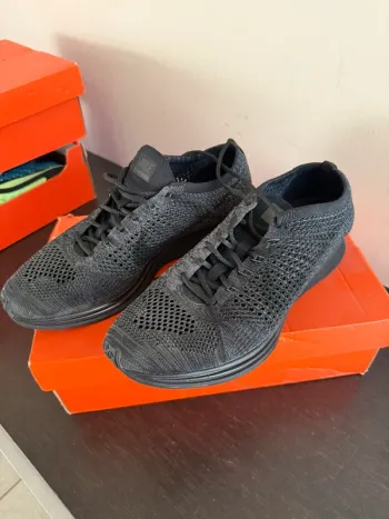 Brugt Nike Flyknit Racer bike — billede 2 af 4
