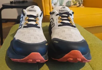Brugt New Balance Hierro v9 bike — billede 6 af 7