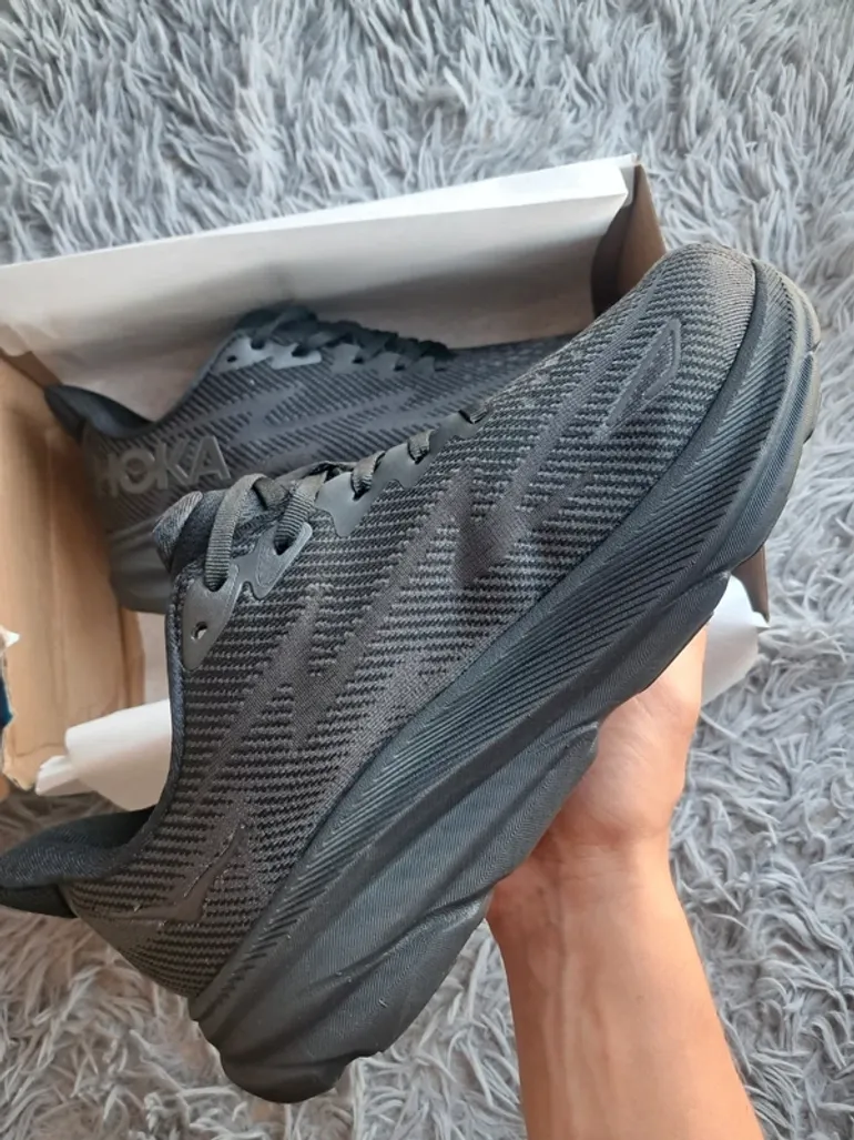 Used Hoka Clifton 9 bike — image 3 of 7