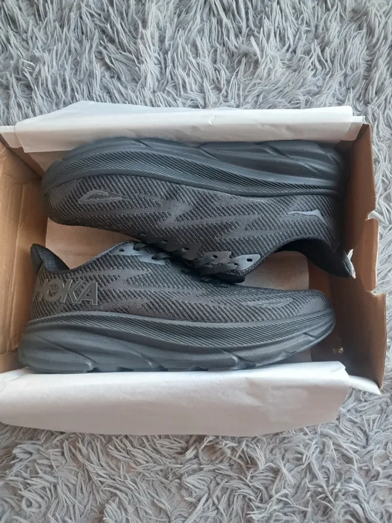 Used Hoka Clifton 9 bike — image 2 of 7
