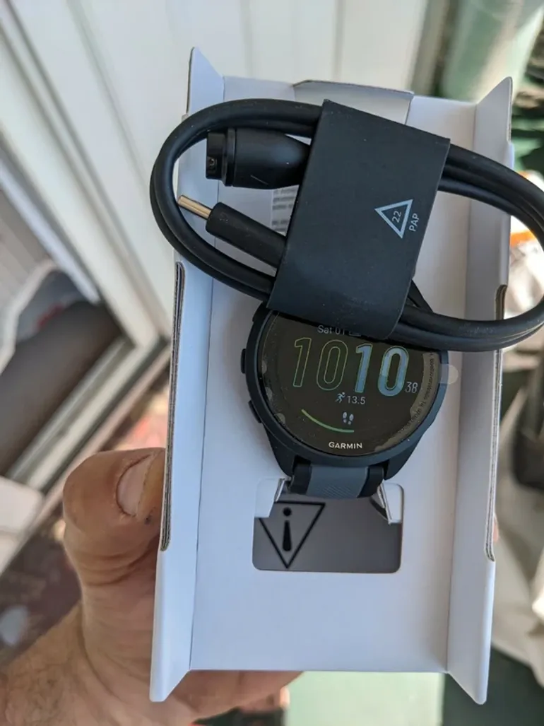 Used Garmin Forerunner 165 bike — image 3 of 4