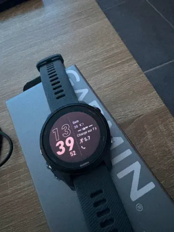 Used Garmin Forerunner 255 bike — image 4 of 6