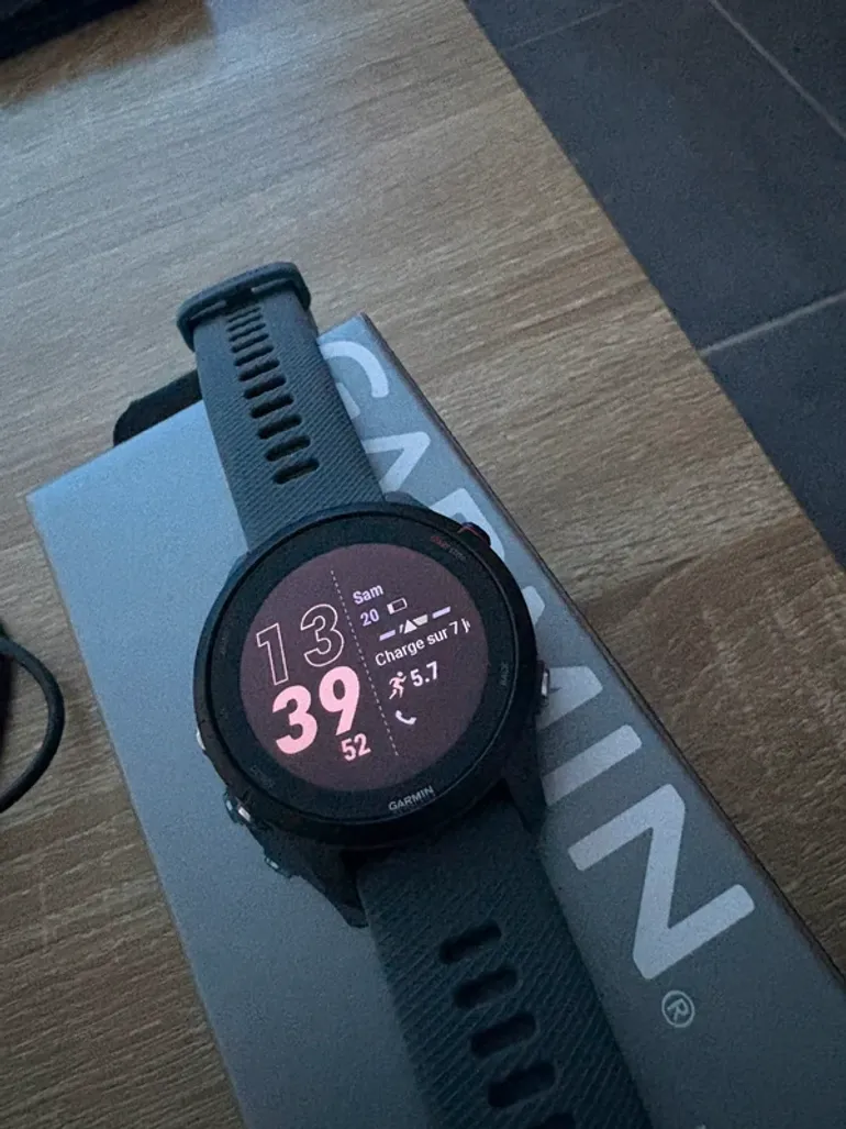 Used Garmin Forerunner 255 bike — image 4 of 6