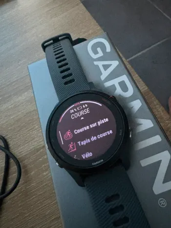 Used Garmin Forerunner 255 bike — image 2 of 6