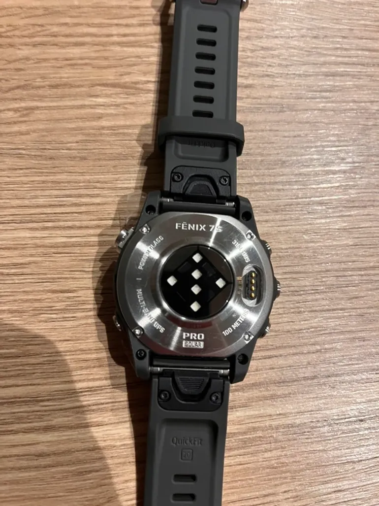 Used Garmin Fenix 7s Pro bike — image 2 of 3