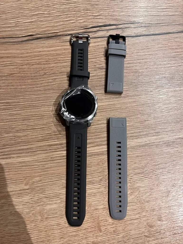 Used Garmin Fenix 7s Pro bike — image 3 of 3
