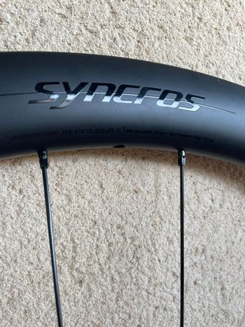 Used Syncros Capital 1.0 40 Carbon Wheelset 2026 bike — image 9 of 11