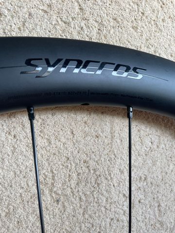 Brugt Syncros Capital 1.0 40 Carbon Wheelset 2026 bike — billede 9 af 11