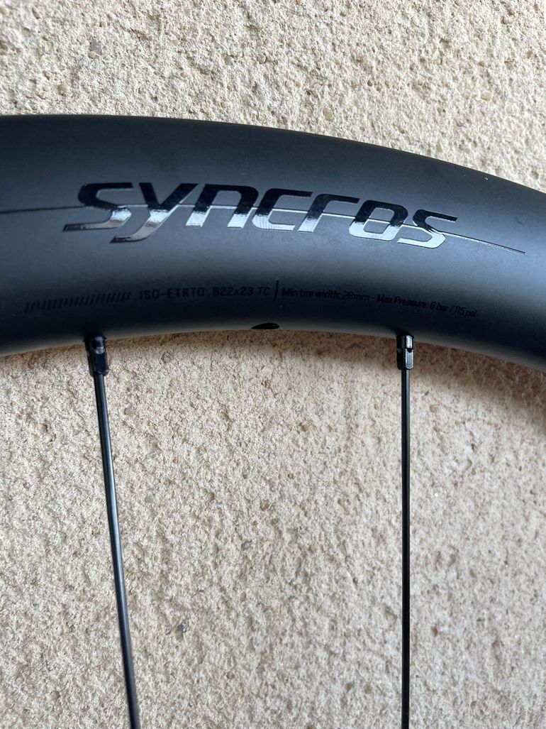 Used Syncros Capital 1.0 40 Carbon Wheelset 2026 bike — image 9 of 11