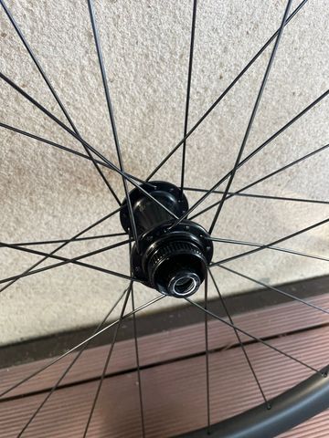 Brugt Syncros Capital 1.0 40 Carbon Wheelset 2026 bike — billede 8 af 11