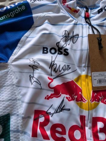 Used Specialized RedBull Bora Hansgrohe Giro d'Italia 2026 bike — image 5 of 6