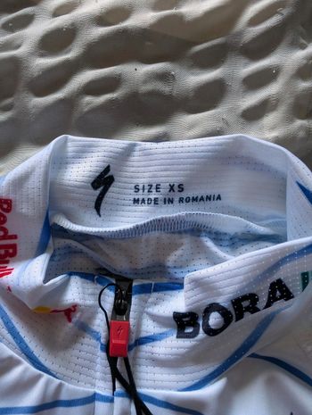 Used Specialized RedBull Bora Hansgrohe Giro d'Italia 2026 bike — image 2 of 6