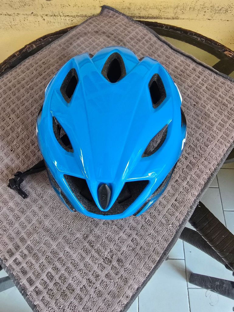 Used MET Casco IDolo bike — image 4 of 9