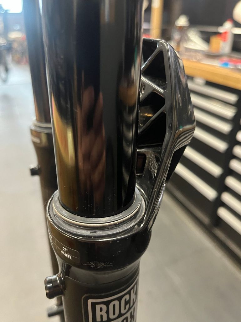Použité RockShox Zeb Select 180mm 2024 bike — obrázek 3 z 3
