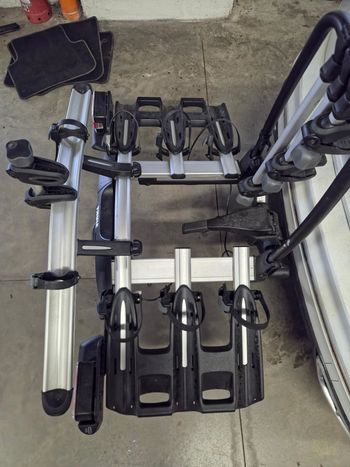 Used Thule VeloCompact 927 Towbar Bike Carrier bike — image 4 of 6