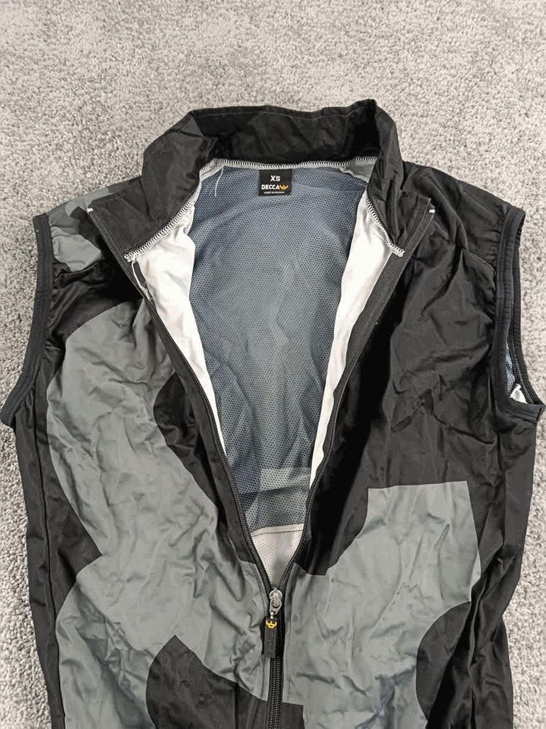Used Decca gilet sans manches coupe vent vélo homme taille XS - 89 4477 bike — image 2 of 5