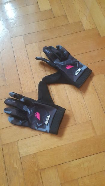 Used MUC-OFF Gloves bike