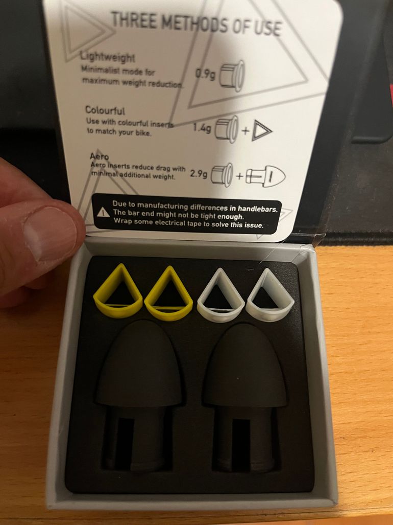 Použité Overfast Bar End Plugs bike — obrázek 1 z 2