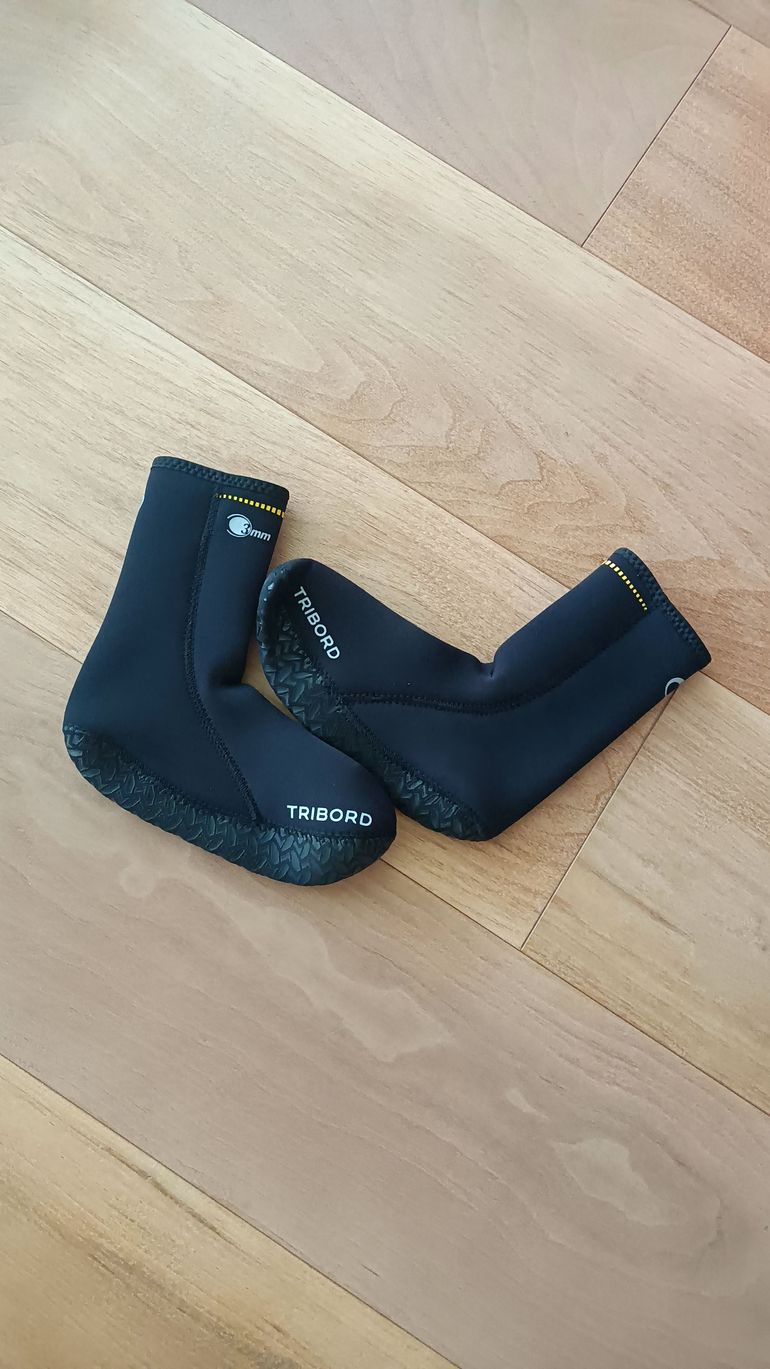 Used Decathlon Calzari neoprene Tribord bike — image 1 of 2