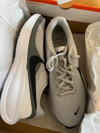 Brugt Nike Revolution 8 bike — billede 3 af 6