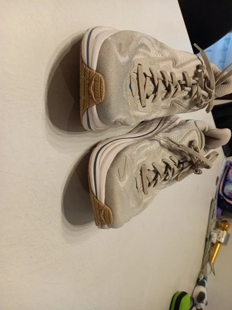 Brugt Hoka Scarpe da corsa bike — billede 9 af 11