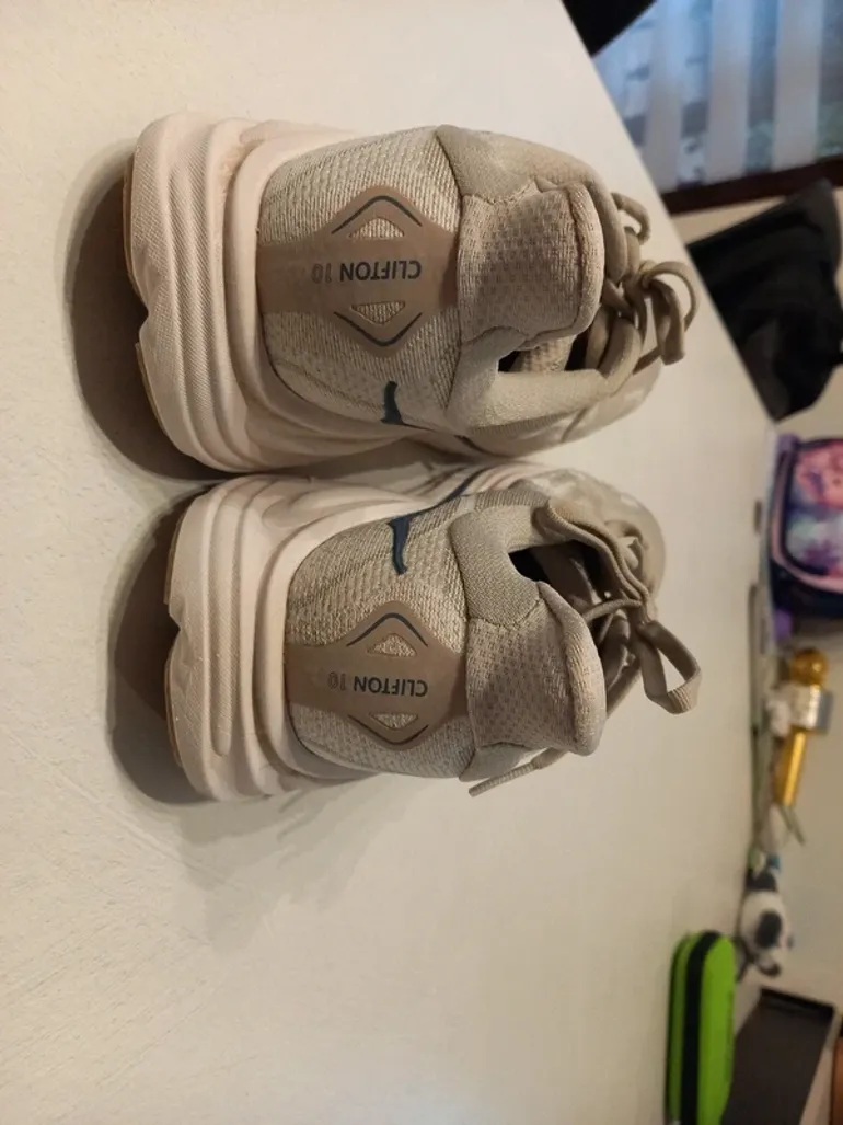 Brugt Hoka Scarpe da corsa bike — billede 7 af 11