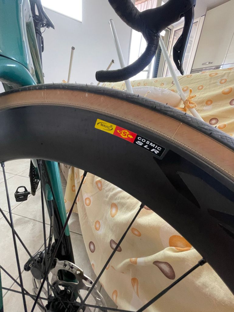 Used Mavic Cosmic SRL 60mm 2025 bike — image 3 of 5