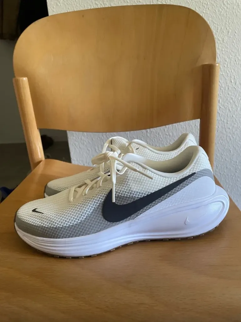 Brugt Nike Revolution 8 bike — billede 5 af 7