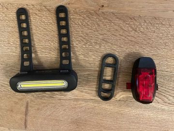 Použité Axa lights bike — obrázek 1 z 2
