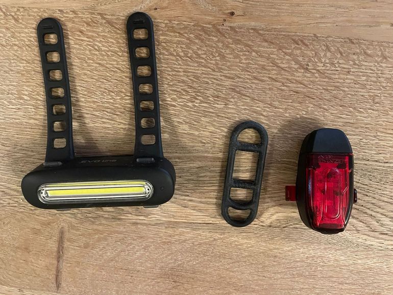 Použité Axa lights bike — obrázek 1 z 2