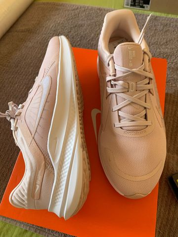 Nike zoom 2026 Running Shoes usato