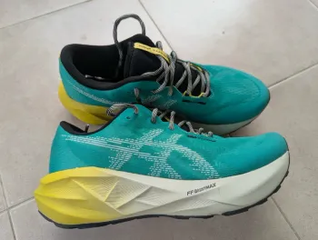 Used Asics Novoblast 5 TR bike