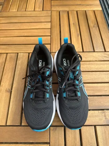 Used Asics ampliFoam+ bike — image 3 of 5