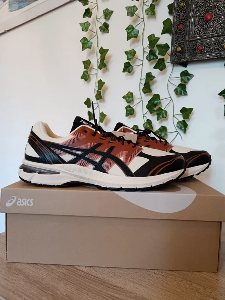 Used Asics Gel-Terrain bike — image 1 of 13