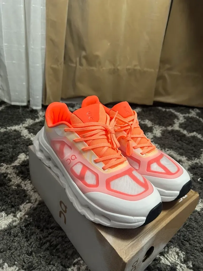 Used Orange On Cloud Remix bike — image 2 of 5