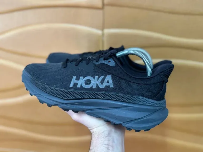 Used Hoka Challenger ATR 7 bike — image 1 of 9