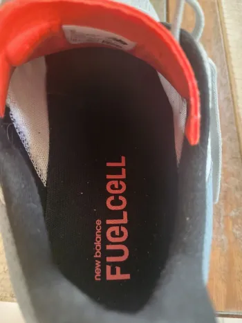 Used New Balance FuelCell bike — image 3 of 7